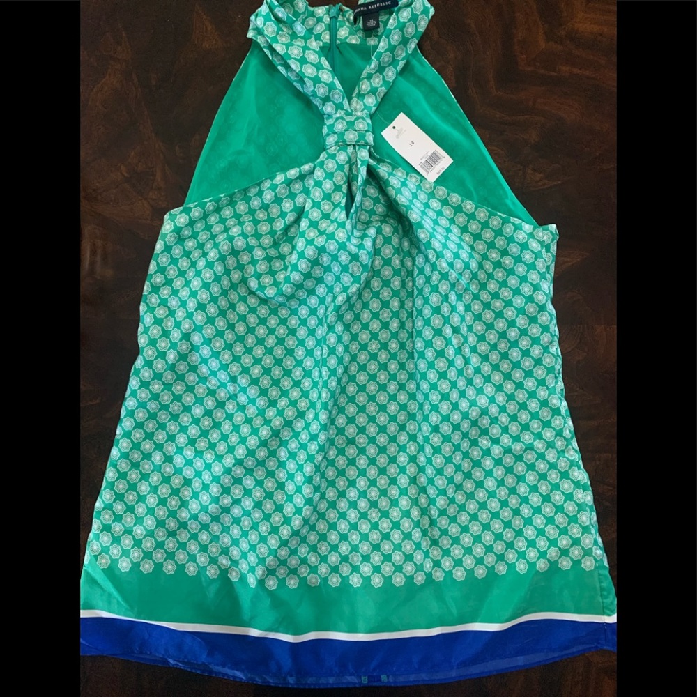 NWT Banana Republic Silk Keyhole Tank